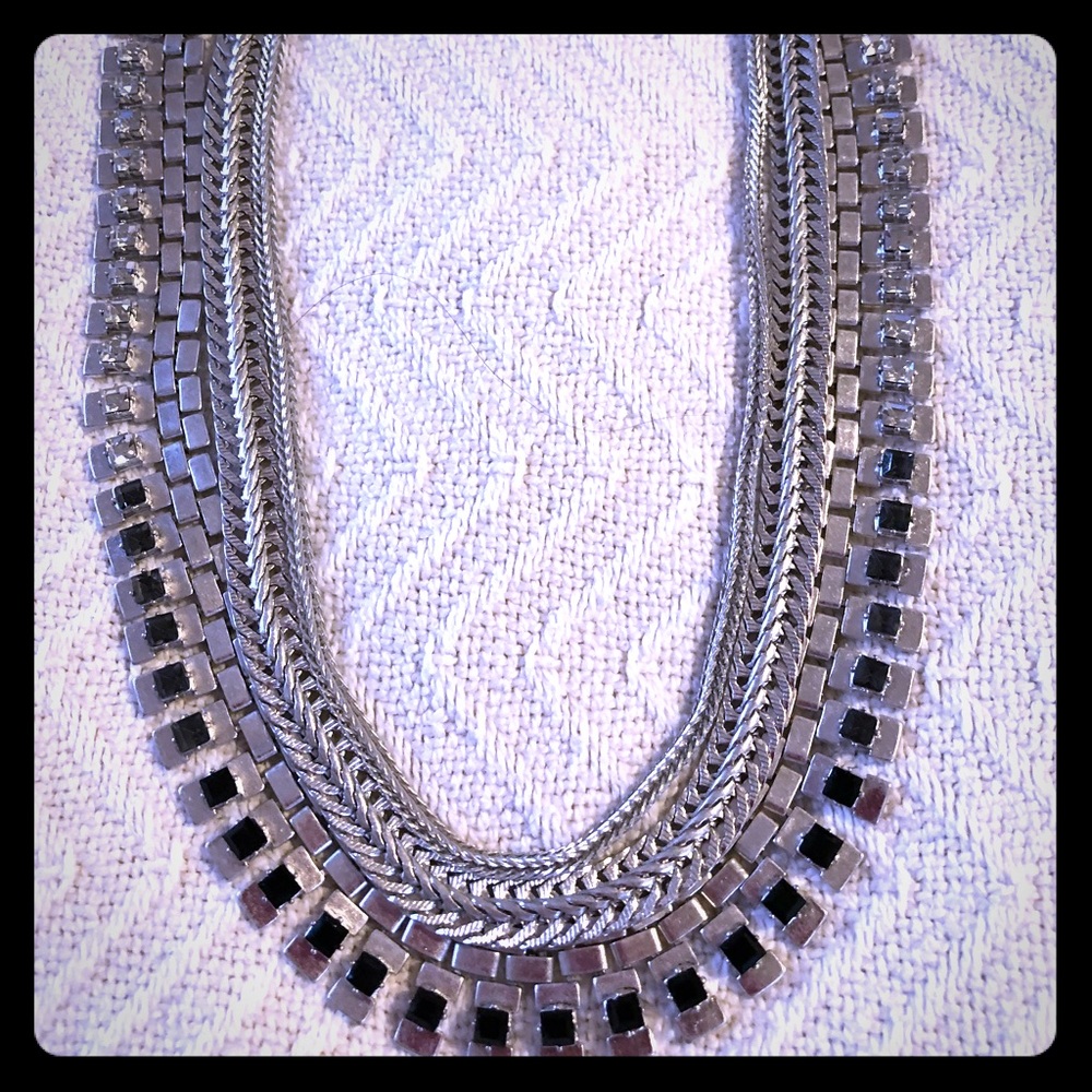 Stella & Dot statement necklace black and silver